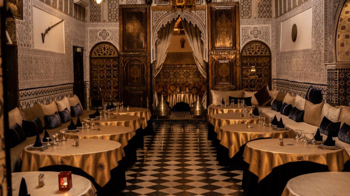 Un riad-restaurant discret